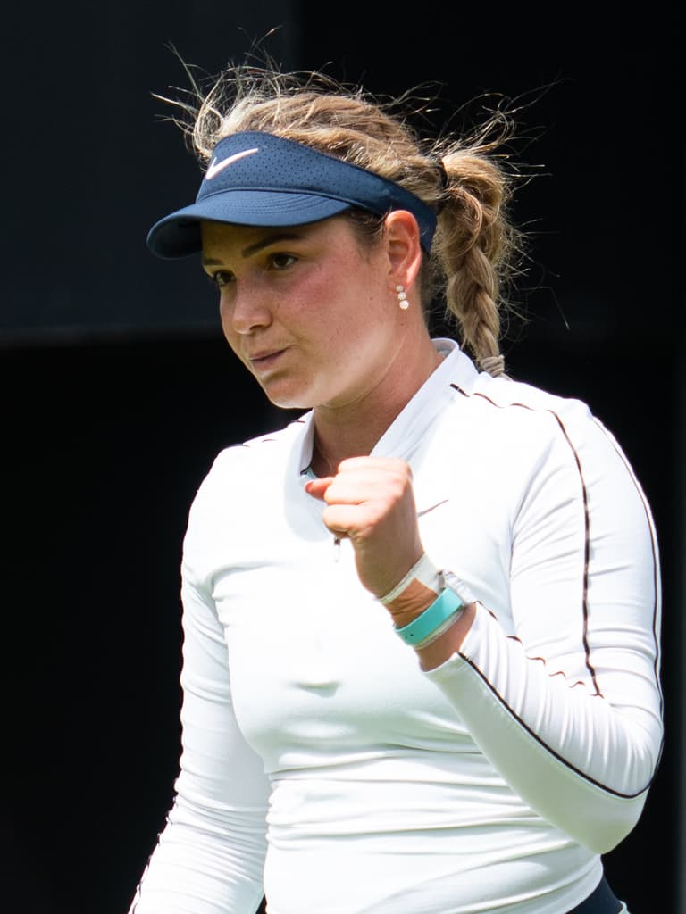 Donna Vekic portrait
